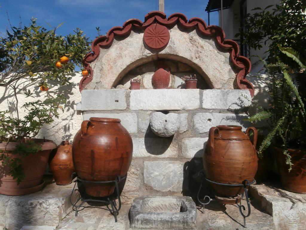 Christina Guest House Mystras Exterior photo